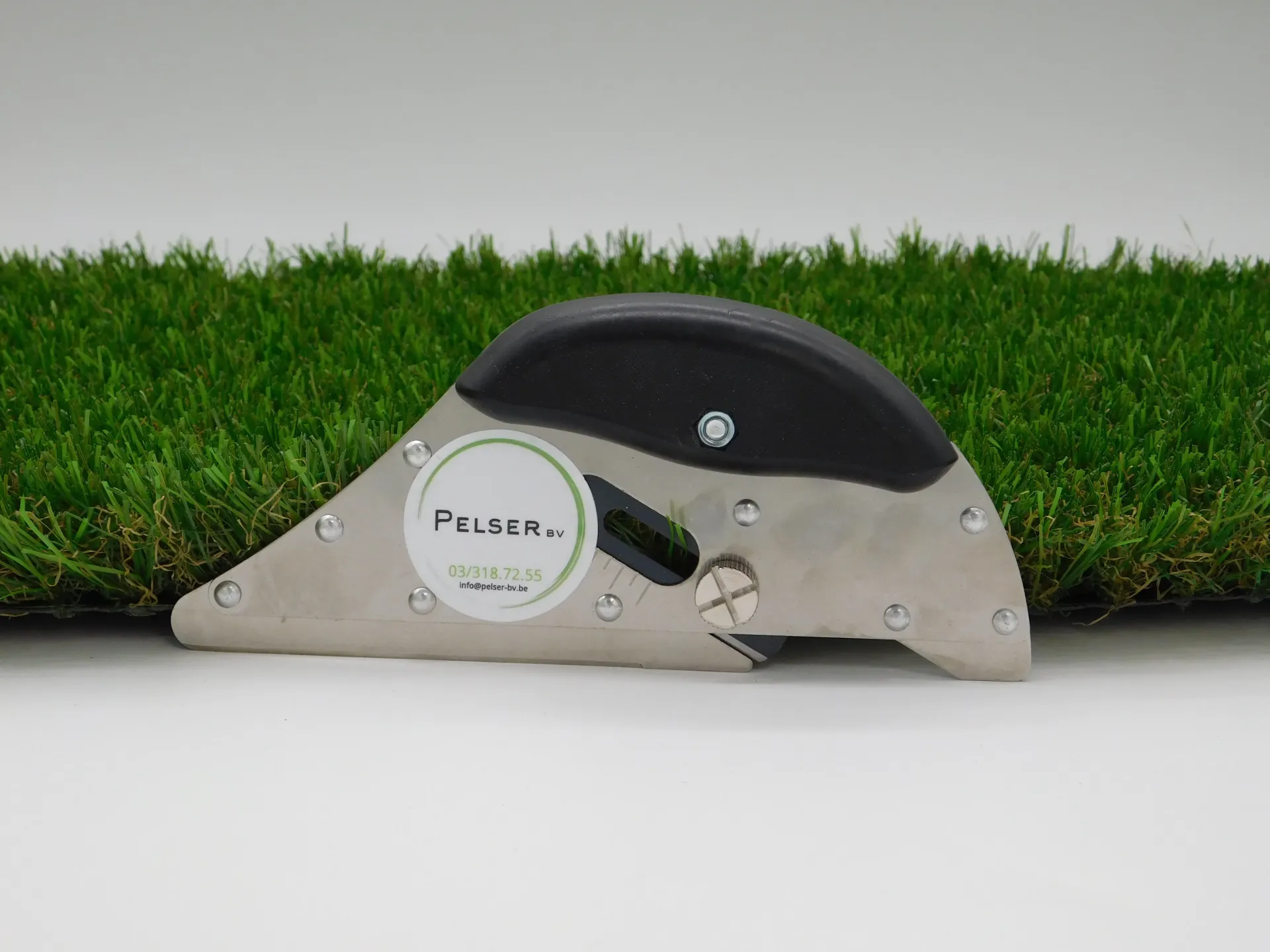 Speed Knife for Artificial Grass