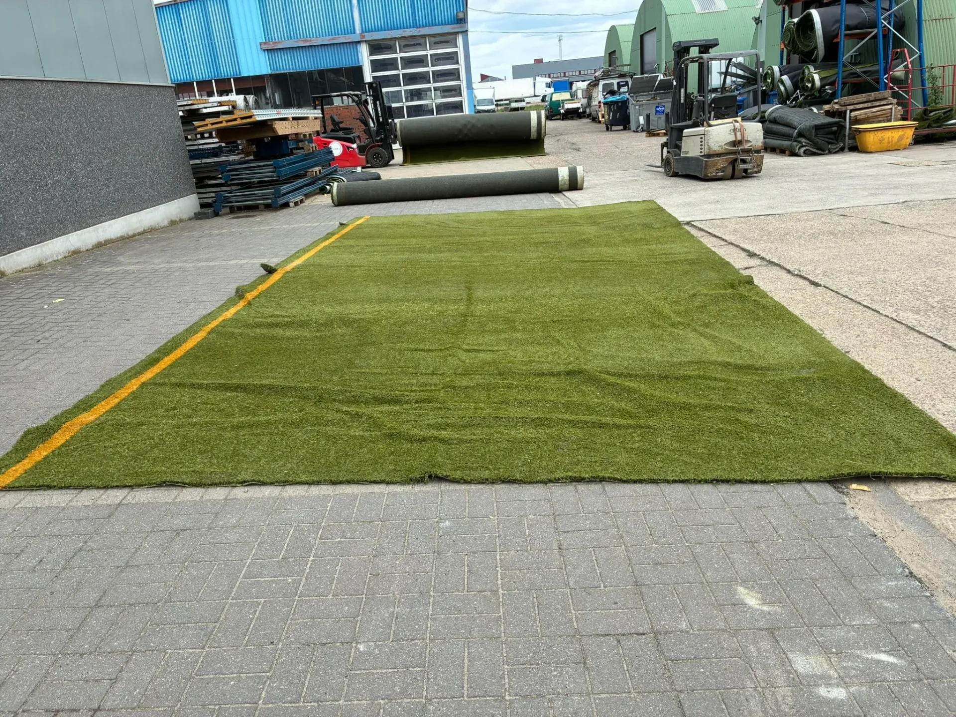 template Promo reststuk secondlife kunstgras Hockey 4m op 8m aan -50%