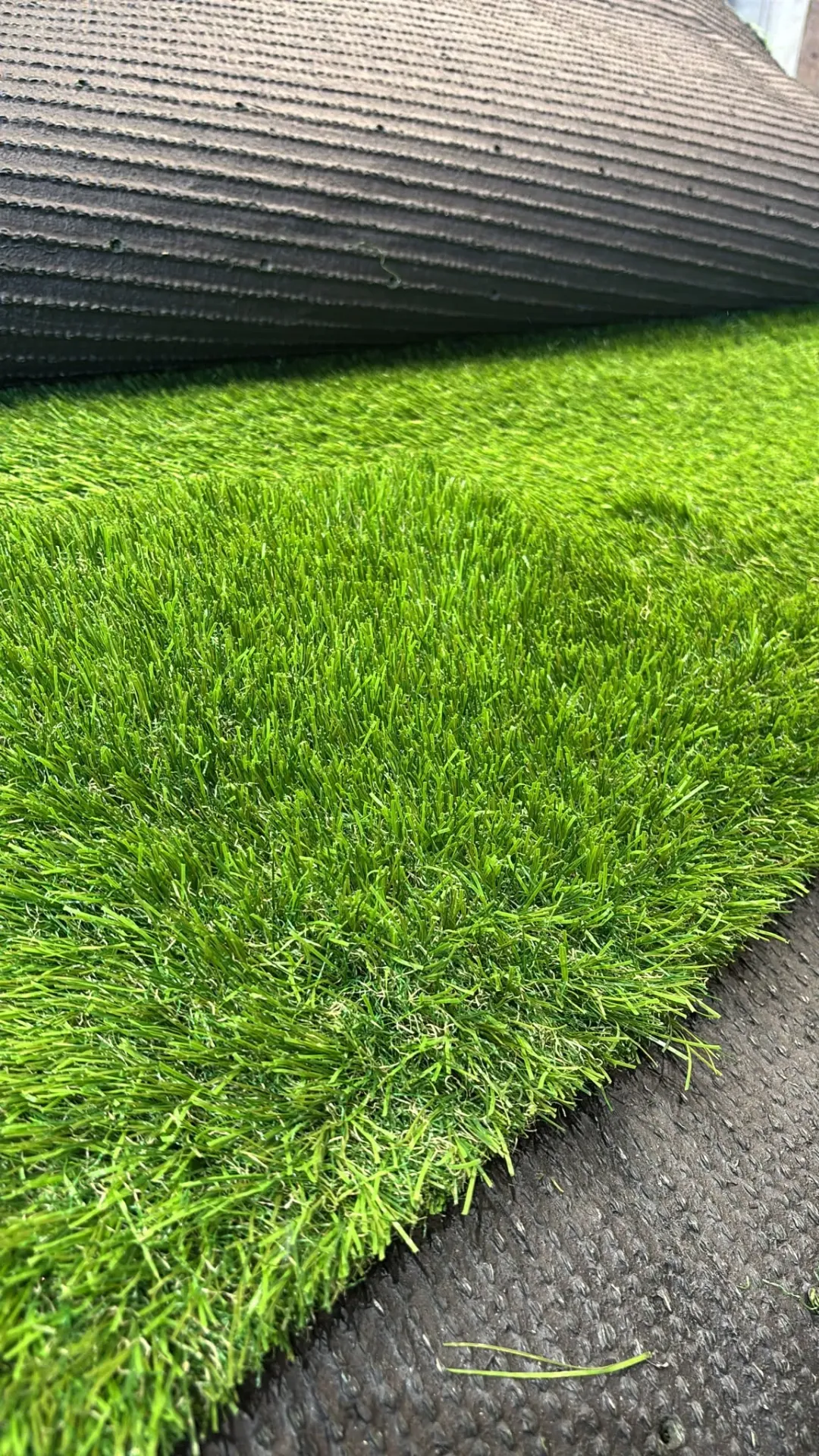 1026 Promo pakket reststukken kunstgras Austin 60mm 13m2